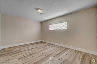 Building Photo - 6121 Edgewood Cir