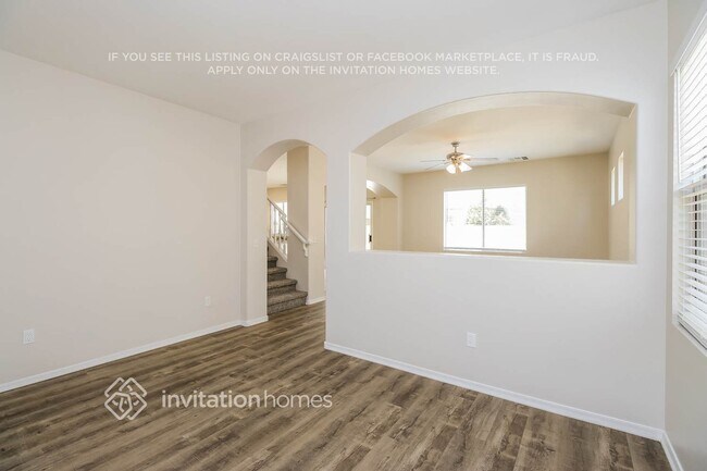 Foto del edificio - 1354 S Longspur Ln