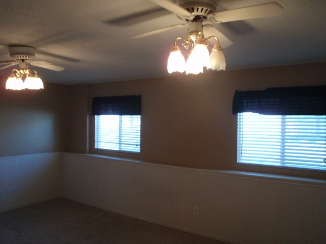 Foto del edificio - Beautiful Syracuse Home with RV Parking for Rent