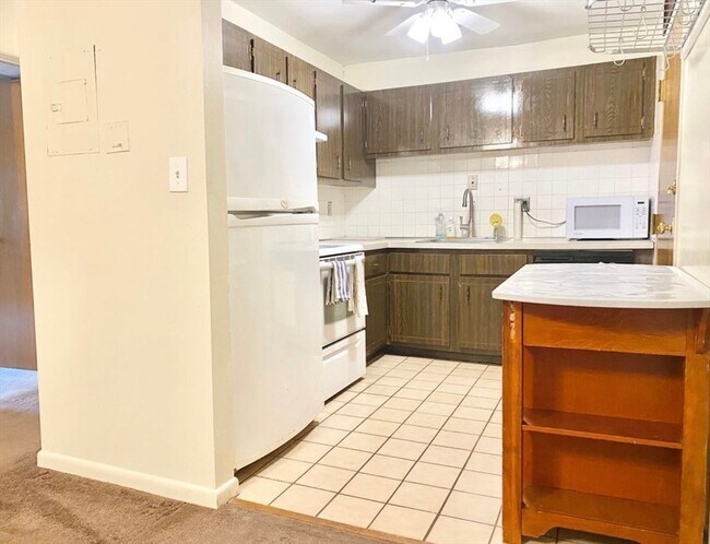 Foto del edificio - 2108 Phillips Rd