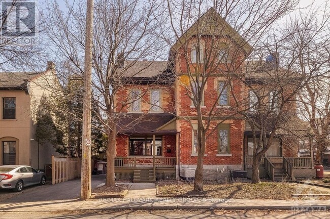 Building Photo - 252 Daly Ave