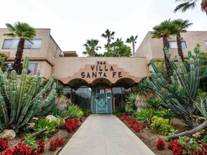 Building Photo - 744 N Azusa Ave