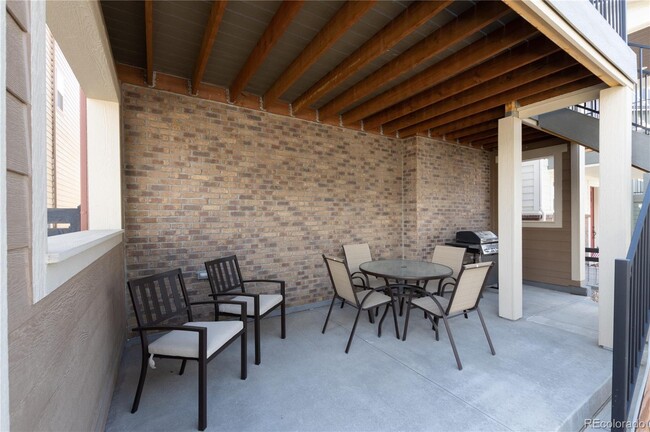 Building Photo - 8924 Delacorte St