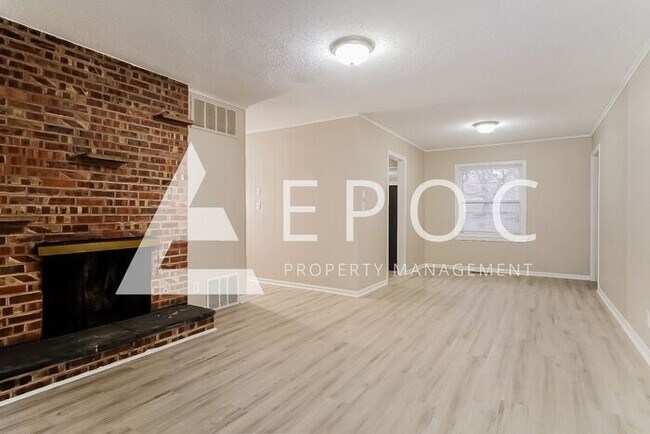 Building Photo - Charming Tulsa 3 Bedroom, 1 Bathroom- Avai...