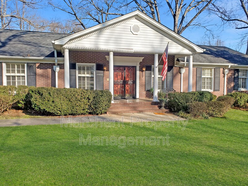 Primary Photo - 37 Chanticleer Dr