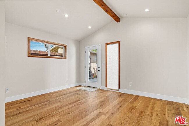 Foto del edificio - 5114 Miriam St