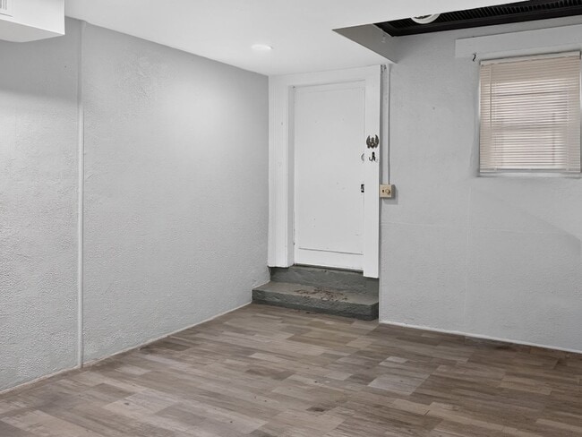 Interior Photo - 166-168 Park Street