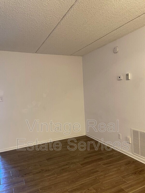 Building Photo - 1303 83rd Ave N