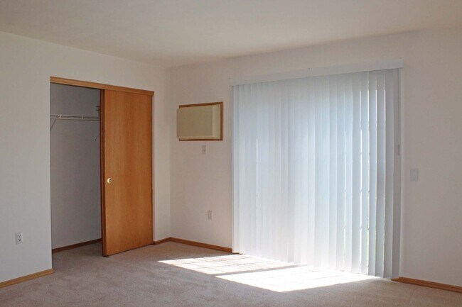 Foto del edificio - Two Bedroom Townhouse with Private Entranc...