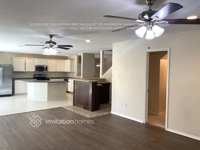 Foto del edificio - 8813 Stirrup Way