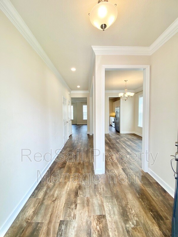 Building Photo - 2113 Steiner St