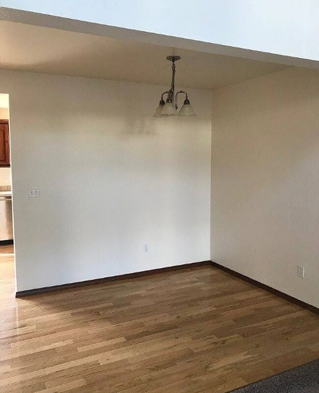 Foto del edificio - Burlington 3 Bed 2.5 Bath