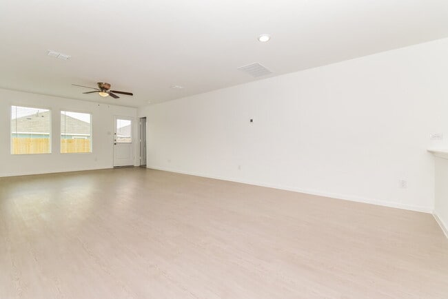 Building Photo - 1032 Calley Pear Trl