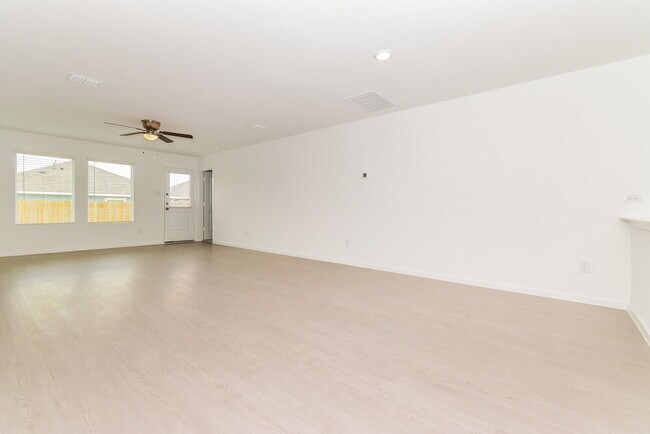 Foto del edificio - 1032 Calley Pear Trl