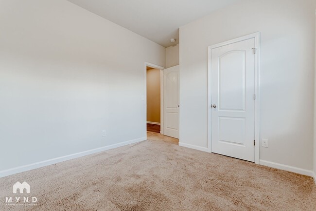 Building Photo - 7312 Amberly Hills Rd