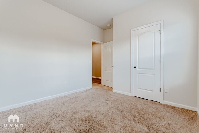 Foto del edificio - 7312 Amberly Hills Rd