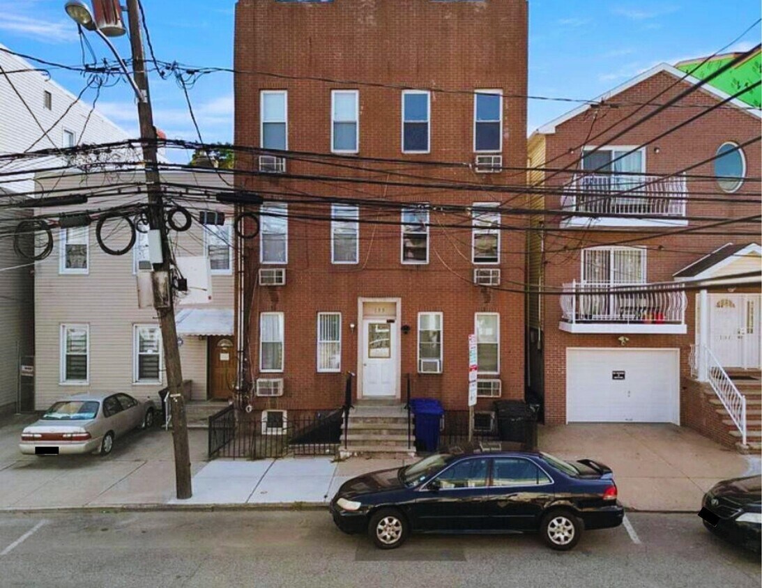 Primary Photo - 155 Hopkins Ave