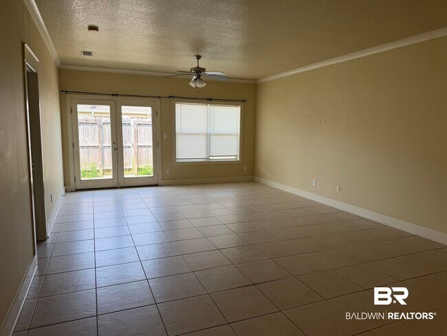 Foto del edificio - 501 Cotton Creek Dr