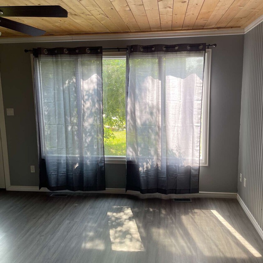 Photo principale - 5024 49th Ave NW