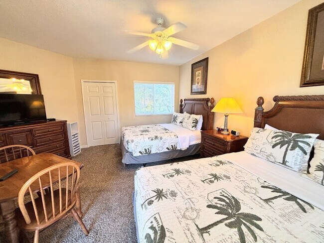 Foto del edificio - 8255 Mulligan Cir