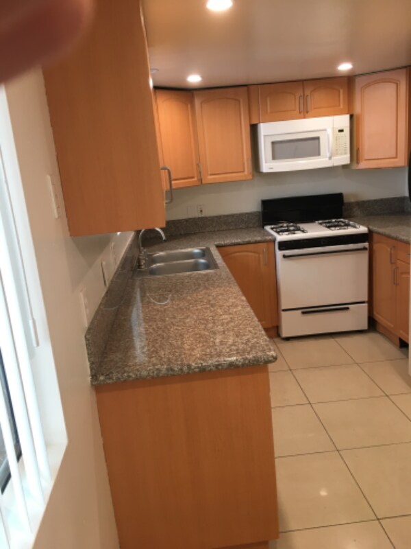 Foto del edificio - 11741 Gilmore St