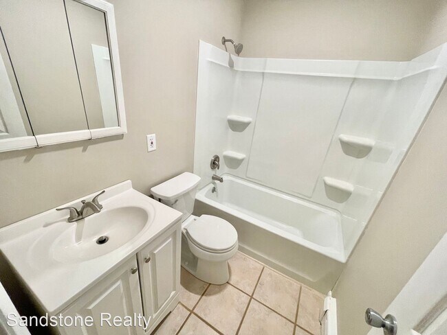 Foto del edificio - 4 br, 1.5 bath House - 433 Georgia Ave.