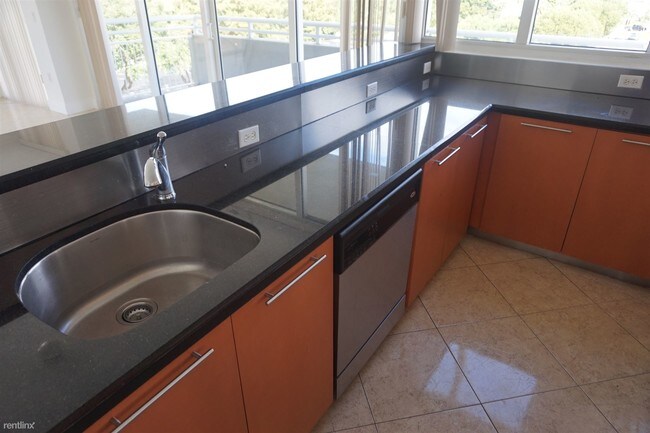 Foto del edificio - 225 179th Dr