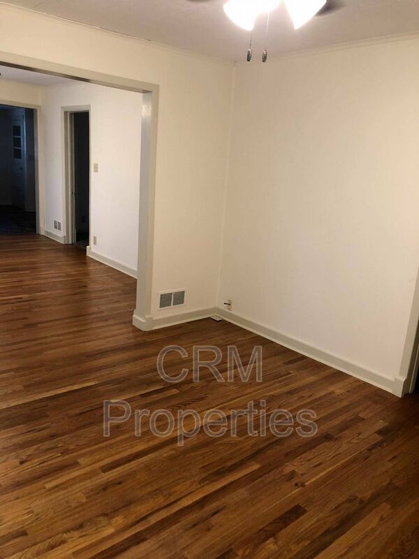 Building Photo - 1437 S Webster St