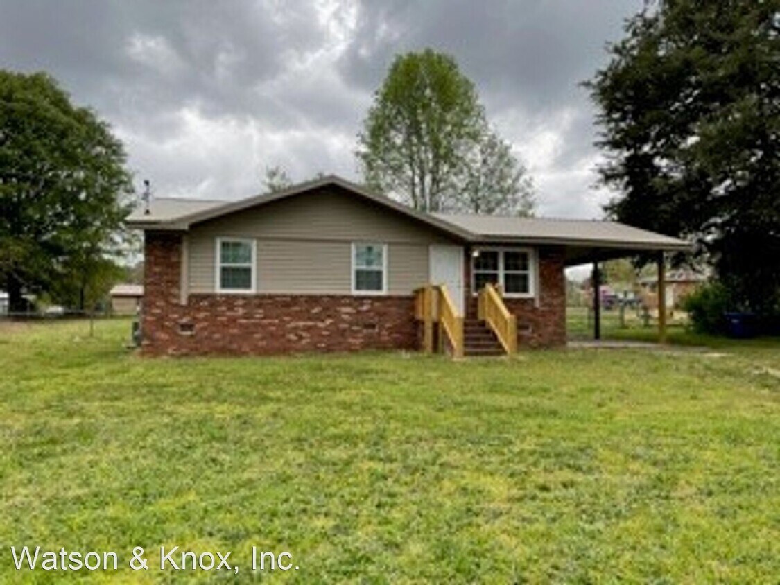Primary Photo - 3 br, 1 bath House - 124 Camelia Drive
