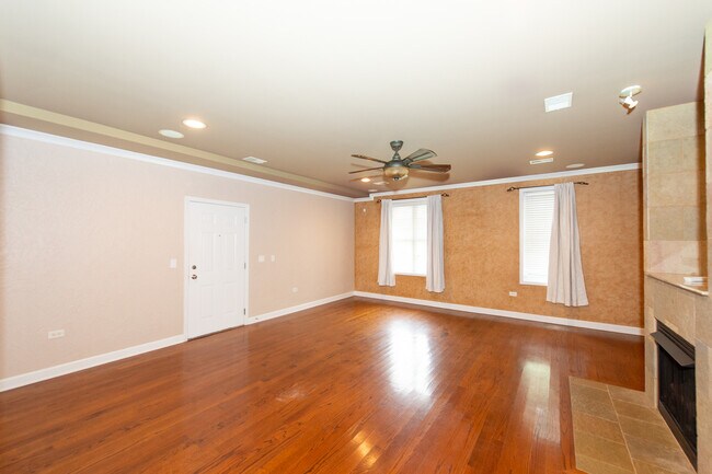 Foto del edificio - 2612 W Diversey Ave