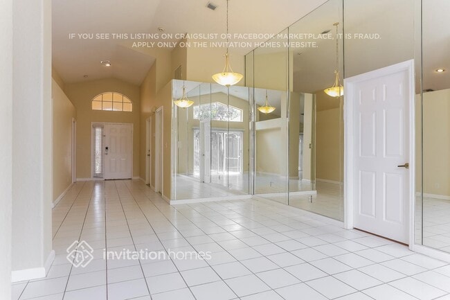 Foto del edificio - 7567 Stirling Bridge Blvd N