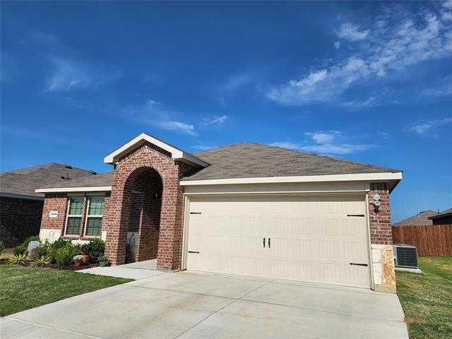 Building Photo - 2808 Buckingham Dr