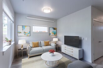 Building Photo - 5 Points Apartments