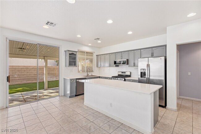 Foto del edificio - 9325 Dorrell Ln