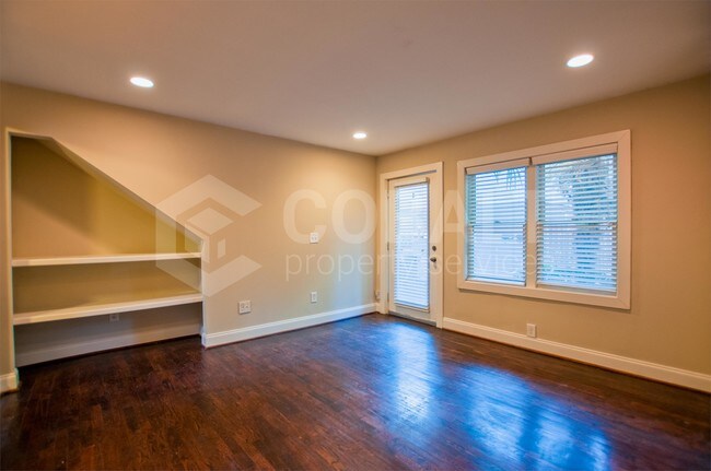 Foto del edificio - 626 Irwin St NE