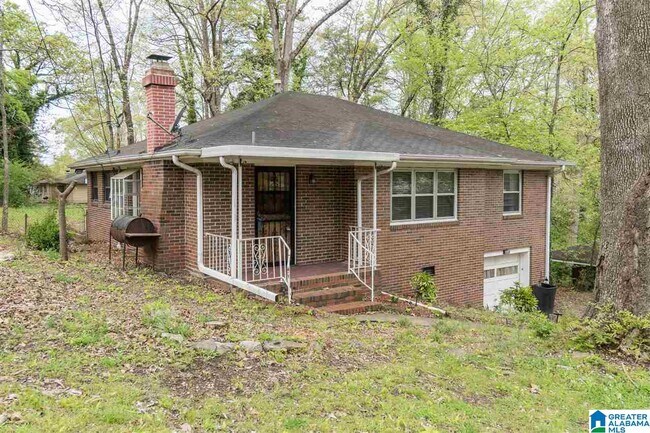 Building Photo - 828 Hickory Dr