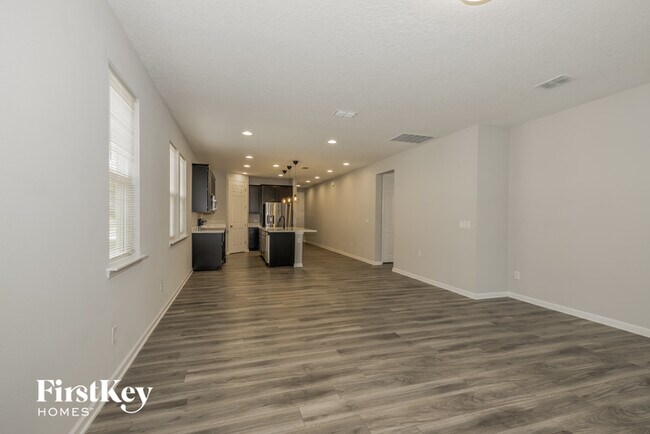 Building Photo - 11010 Chitwood Dr