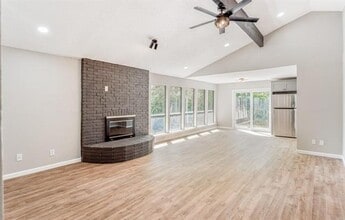 Building Photo - 1802 Hillcrest Dr