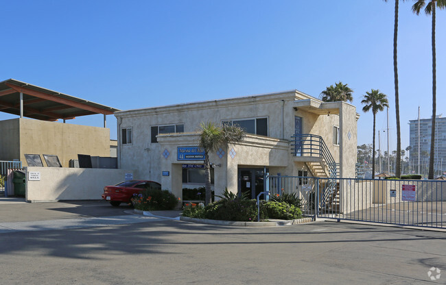 Building Photo - Marina Del Mar