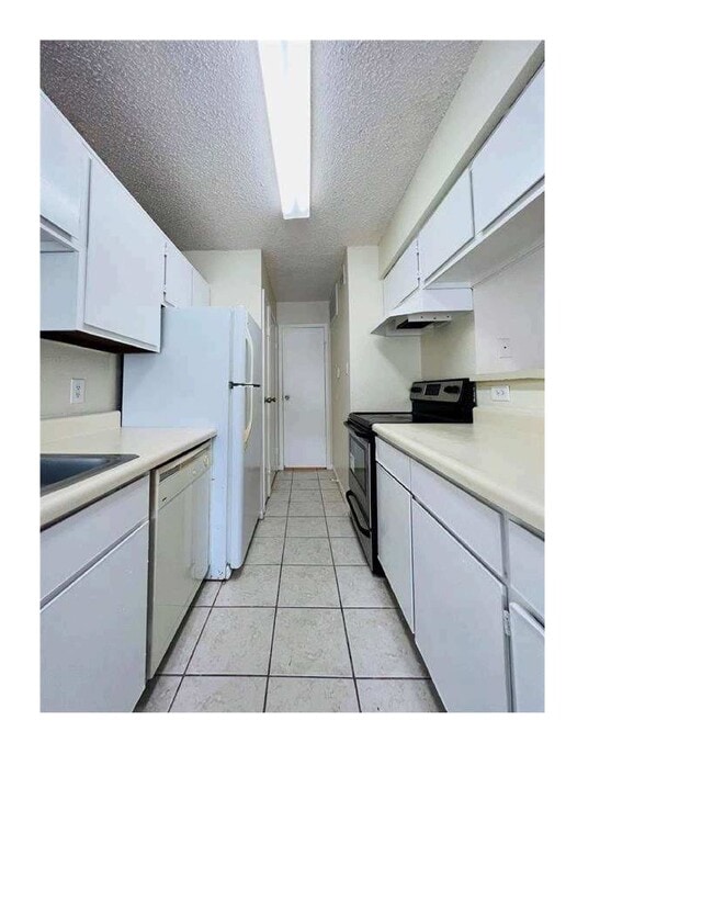 Building Photo - 12660 Ashford Point Dr