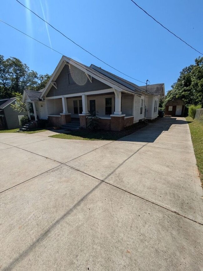 3BD2BA Home in Newton - 3BD2BA Home in Newton