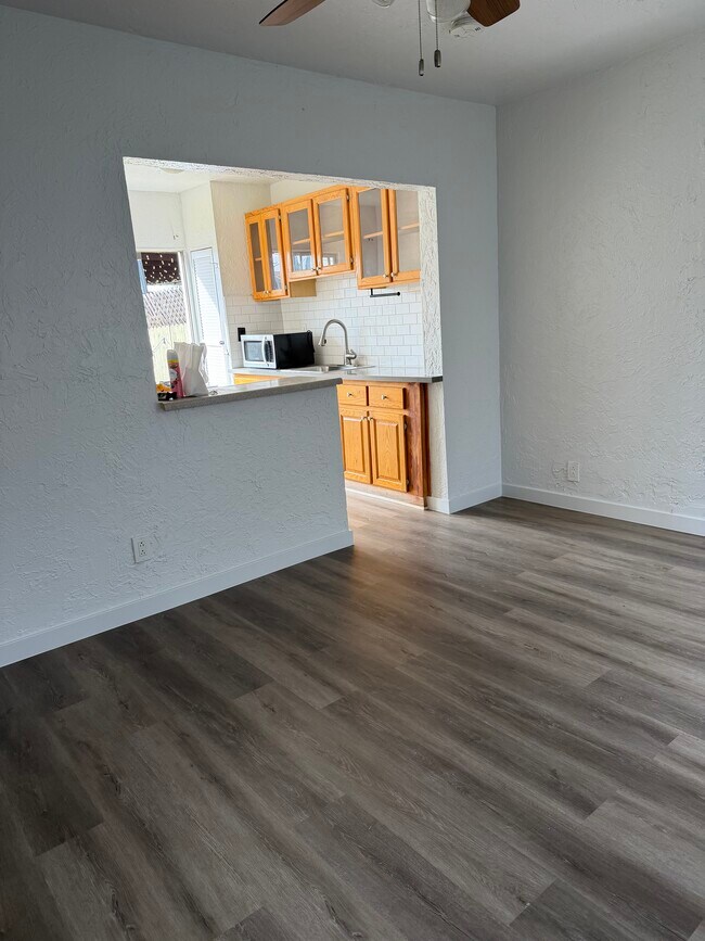 Foto del edificio - 10946 Otsego St