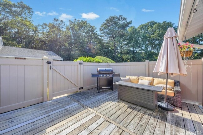 Building Photo - 234A Springmeadow Dr