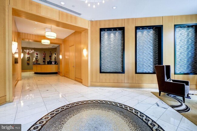 Building Photo - 155 Potomac Passage
