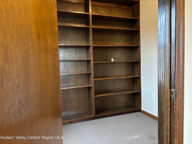 Building Photo - 261 Fair St