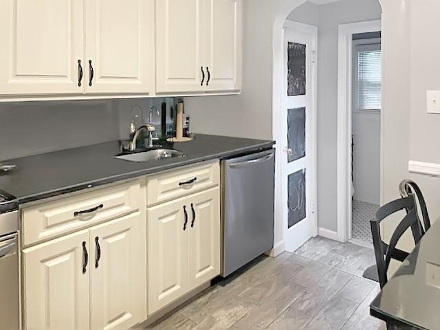 Foto del edificio - 212 Fernwood Terrace
