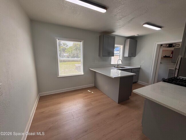 Foto del edificio - 2100 Hallwood Pl