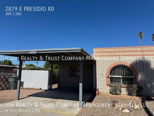 Foto del edificio - 2879 E Presidio Rd