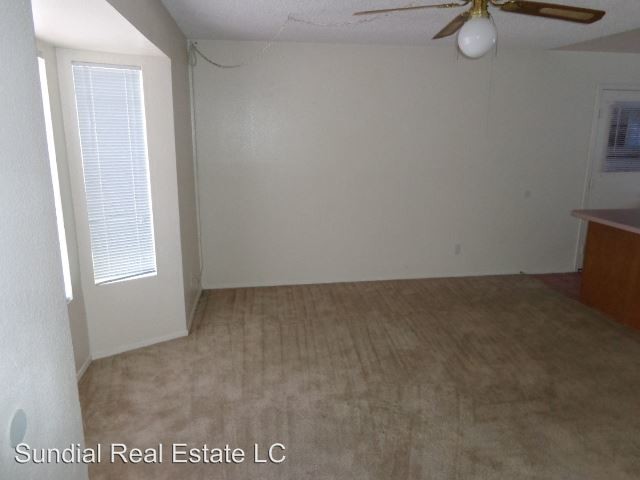 Building Photo - 3 br, 2.5 bath House - 4148 E. Camino St.