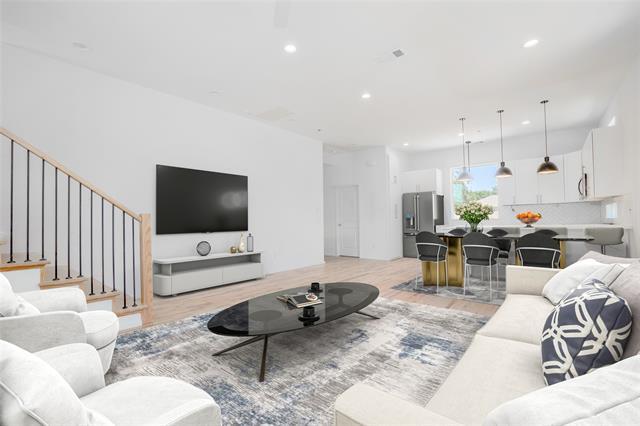 Foto del edificio - 5647 Live Oak St